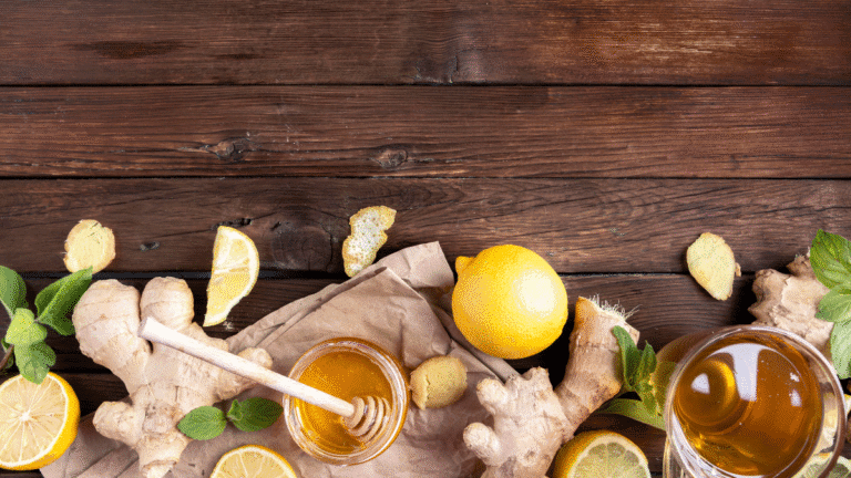 Composição com 6 produtos naturais para fortalecer o sistema imunológico: própolis, cúrcuma, gengibre, vitamina C, alho e equinácea